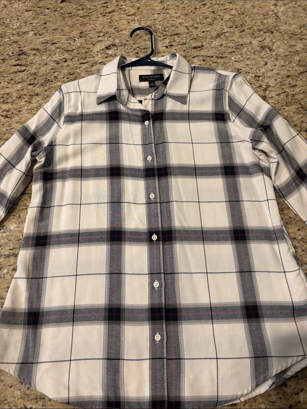 Banana Republic Women’s Checkered Shirt - Black and White